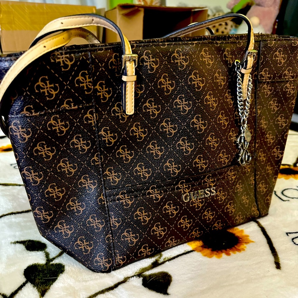 Guess purse